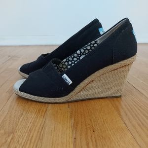 TOMS Espadrilles